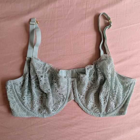 NWOT Lively Unlined Lace Bra + Bikini Panty Set - Picture 2 of 13
